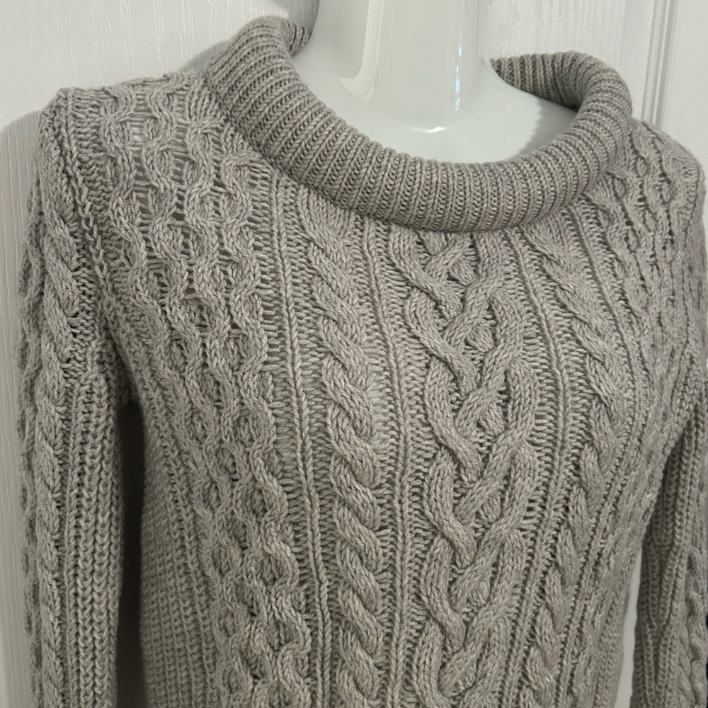 Club Monaco Gray Cable Knit Turtleneck Sweater